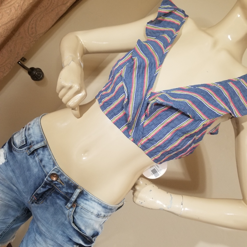 WILD HONEY STRIPED RUFFLE CROP TOP. - Picture 3 of 8